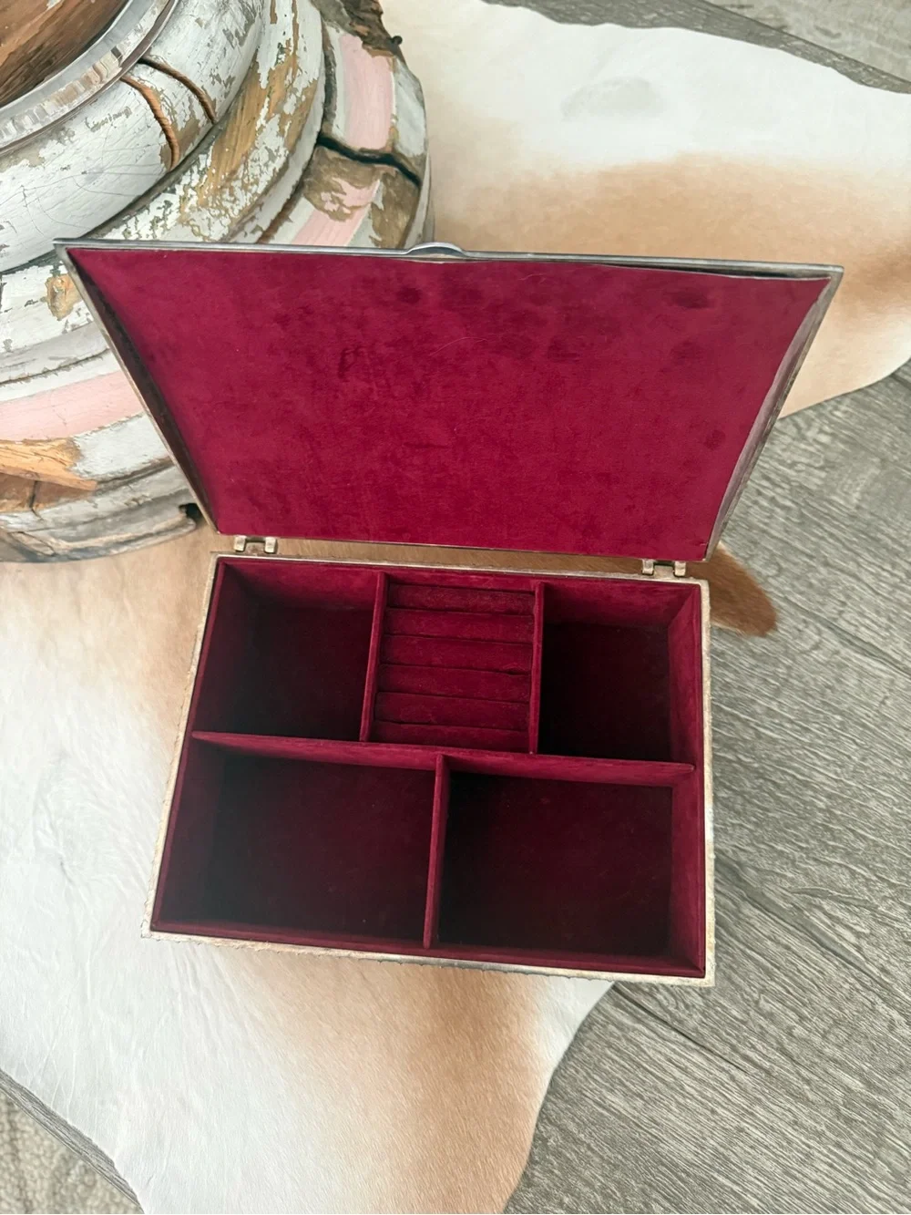 Vintage Godinger Silver Plated Floral Embossed Jewelry Box/Chest